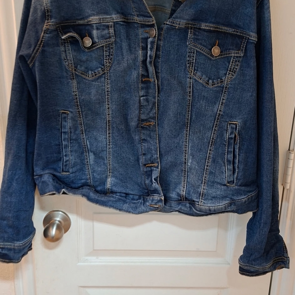 Jean Jacket - Picture 5 of 5
